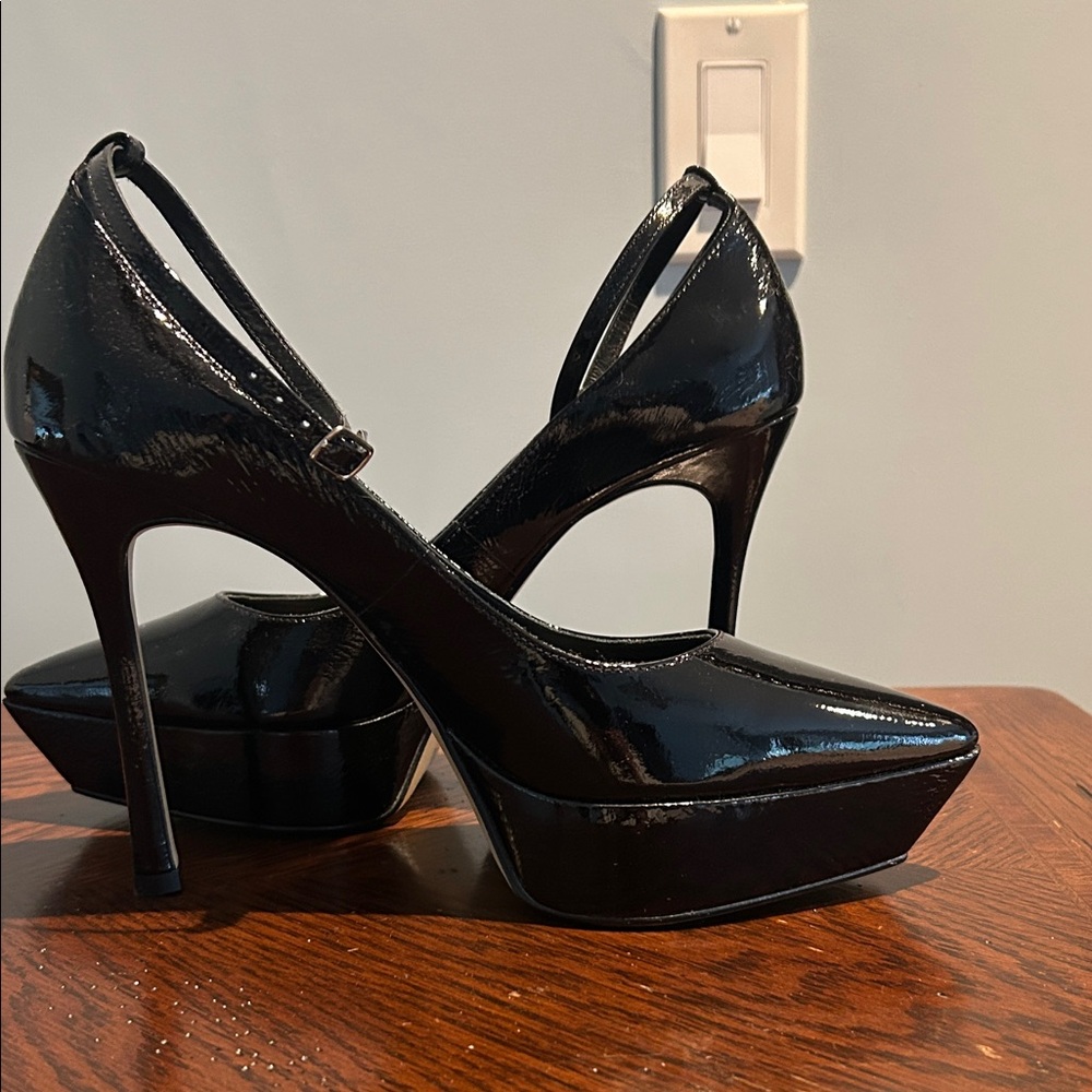 Cecilia New York Patent Pumps